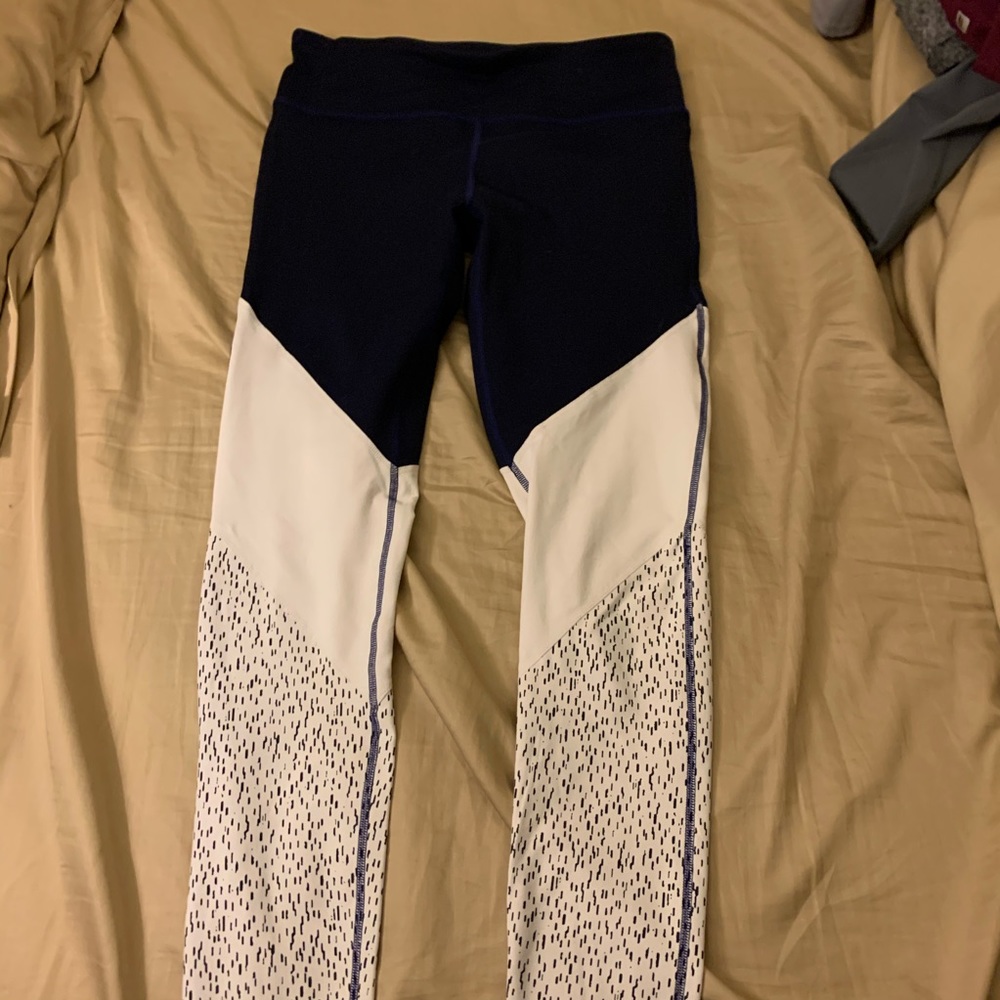 Fabletics color blocked leggings